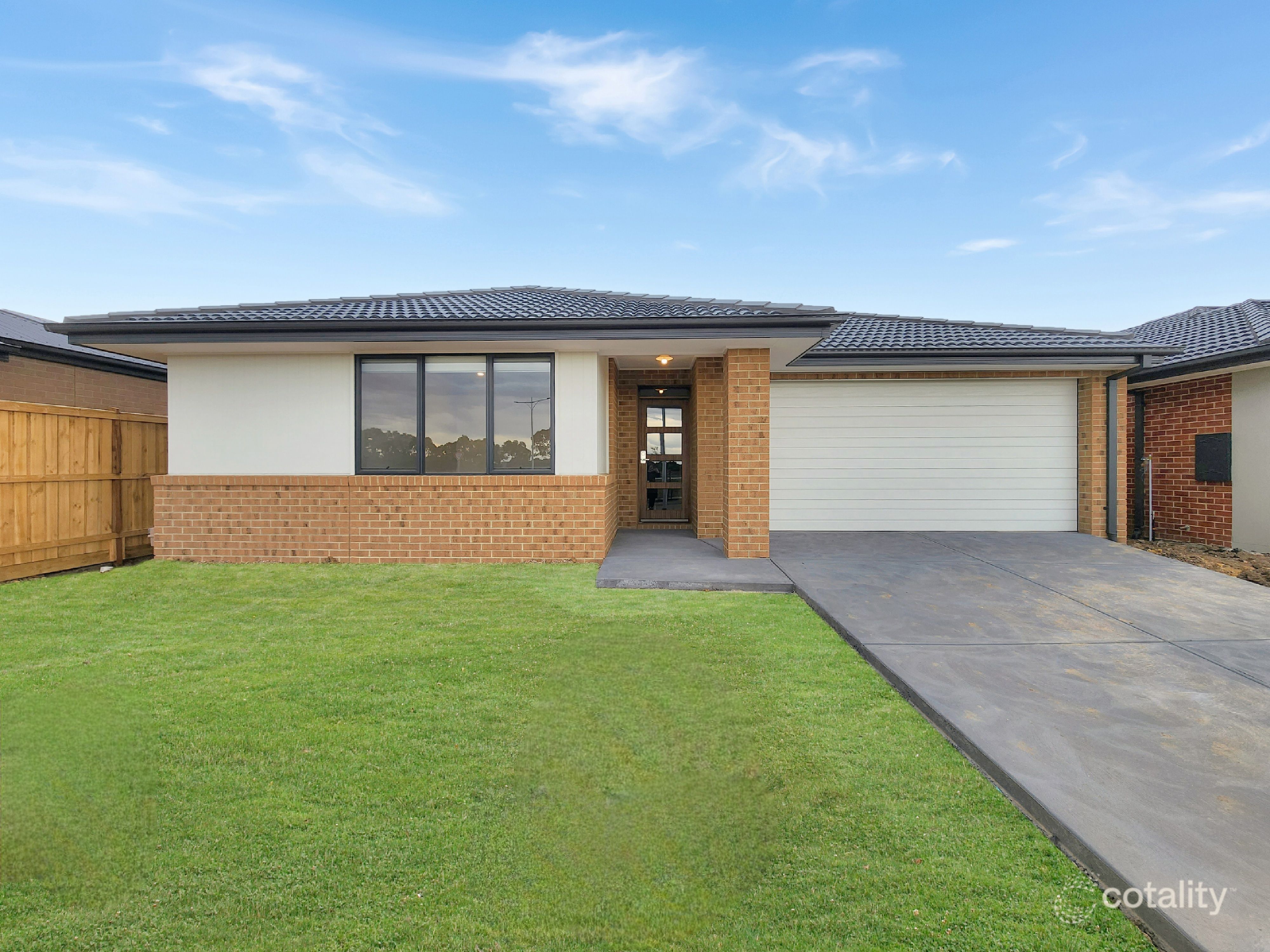 24 Yildiz St, Charlemont, VIC 3217