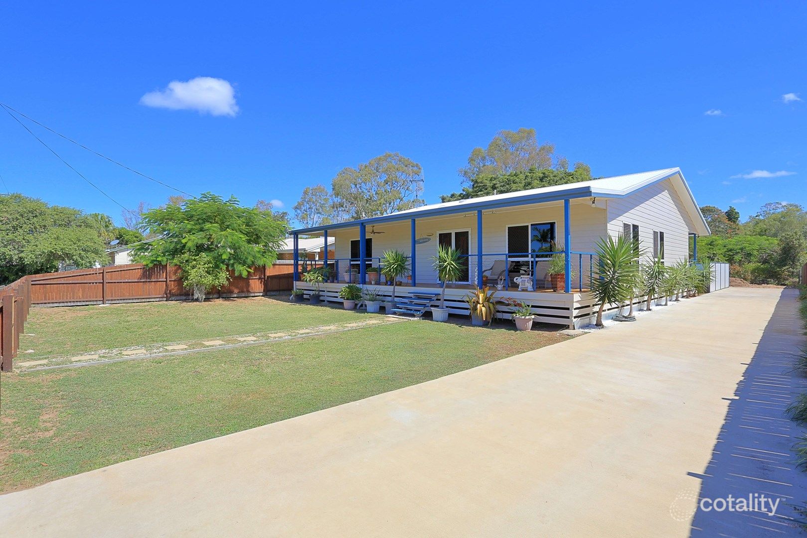 42 Moore Park Rd, Moore Park Beach, QLD 4670