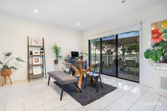 137 North Hill Dr, Robina, QLD 4226