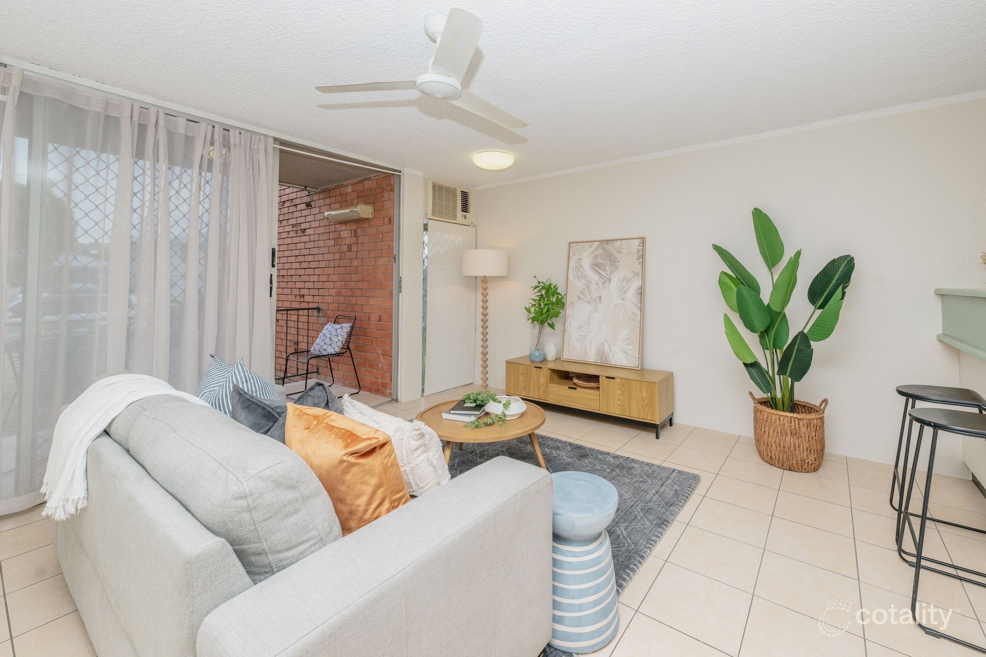 1/31 Surrey St, Hyde Park, QLD 4812