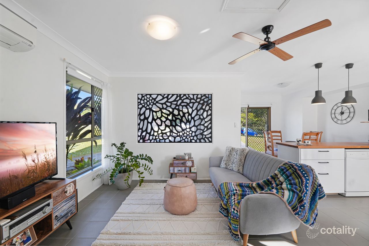 10 Gardenia Dr, Bonogin, QLD 4213