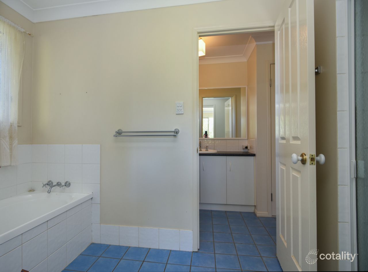 20 Mcleod Ct, Wyreema, QLD 4352