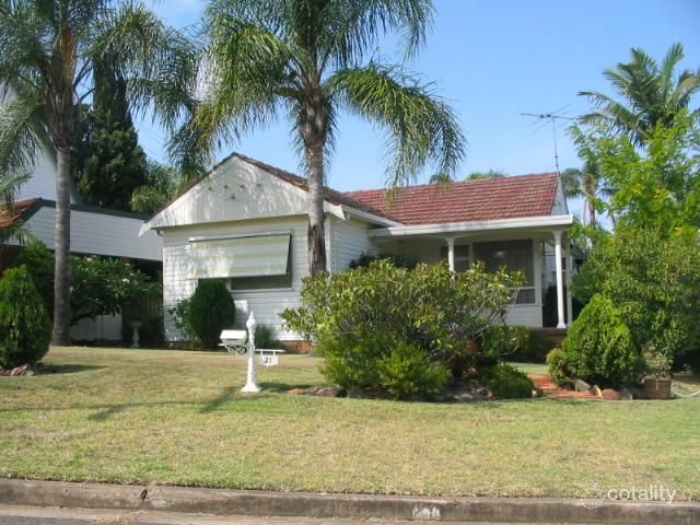 21 Marong St, Panania, NSW 2213