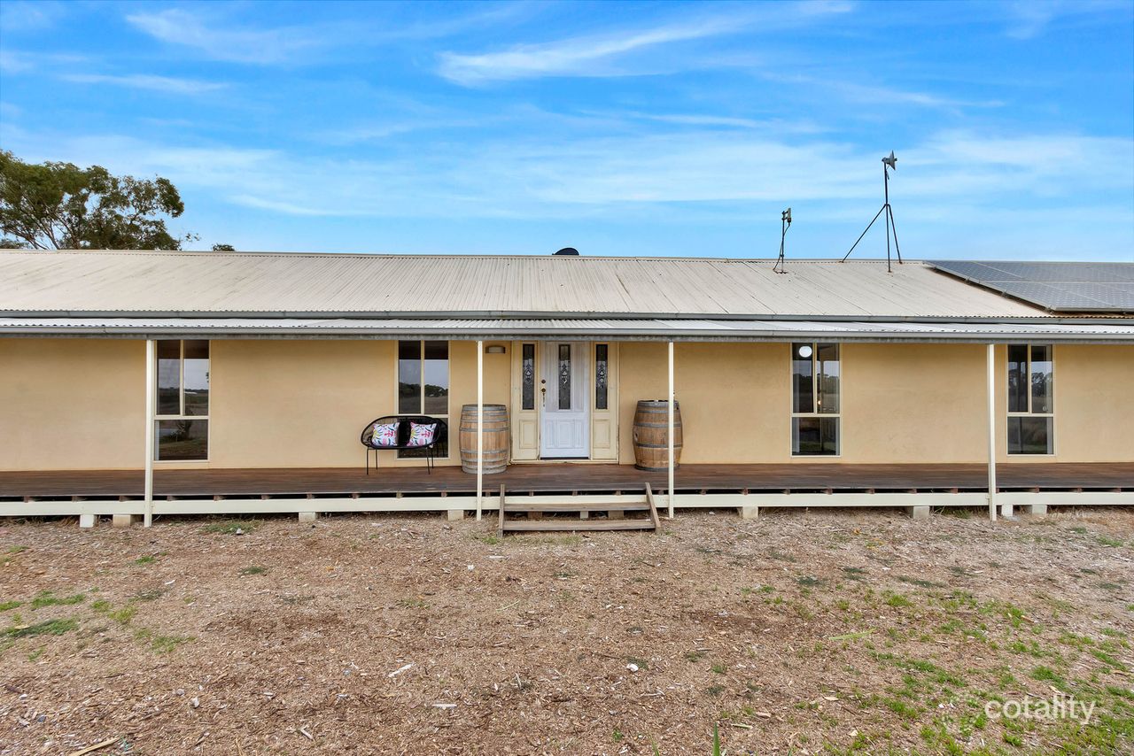 76 Tower Rd, Lewiston, SA 5501