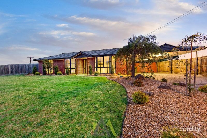 4 Bowerbird Pl, Carrum Downs, VIC 3201