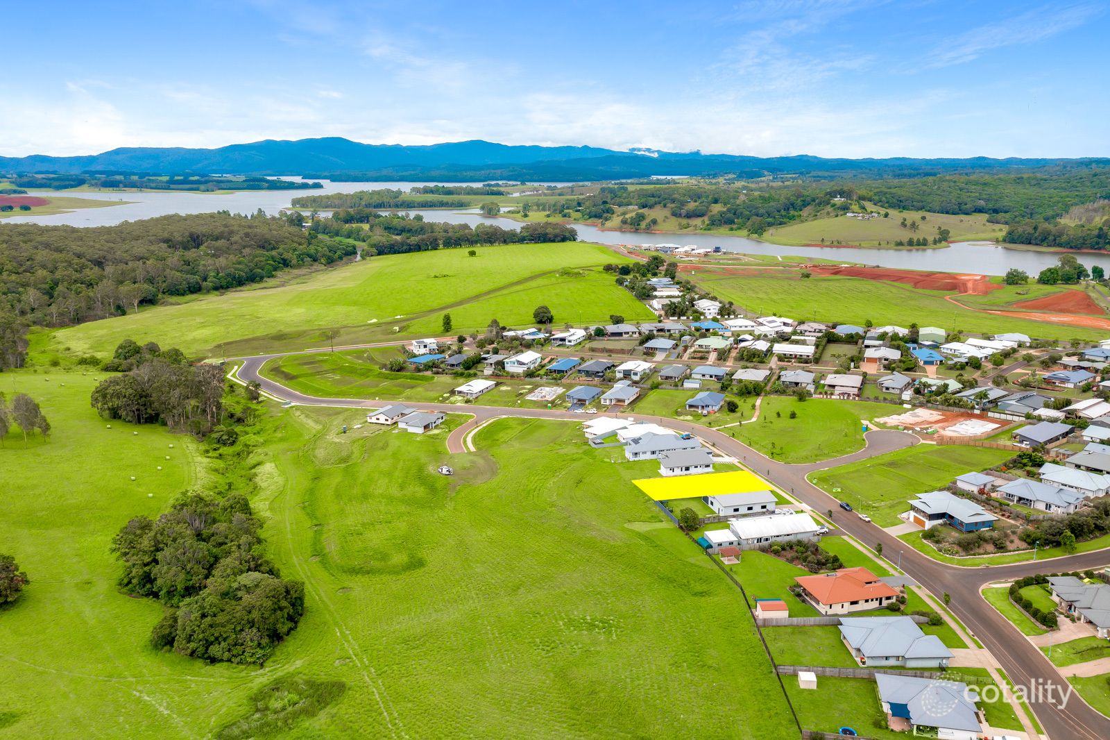 49 Rankine Ave, Yungaburra, QLD 4884