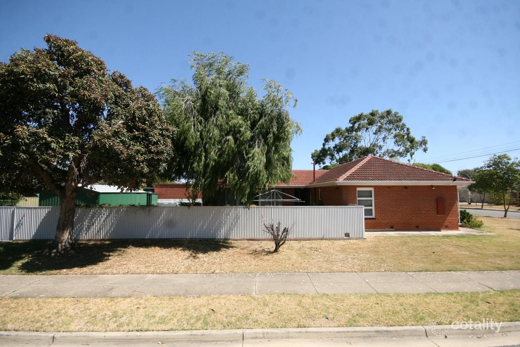 33 Saint Andrews Cres, Novar Gardens, SA 5040