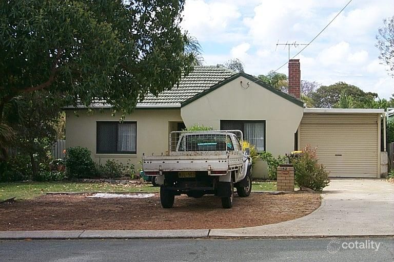 32 Griffin Cres, Manning, WA 6152