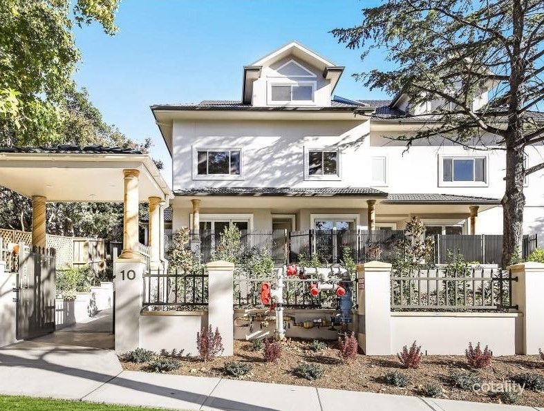 2/10 Bobbin Head Rd, Pymble, NSW 2073