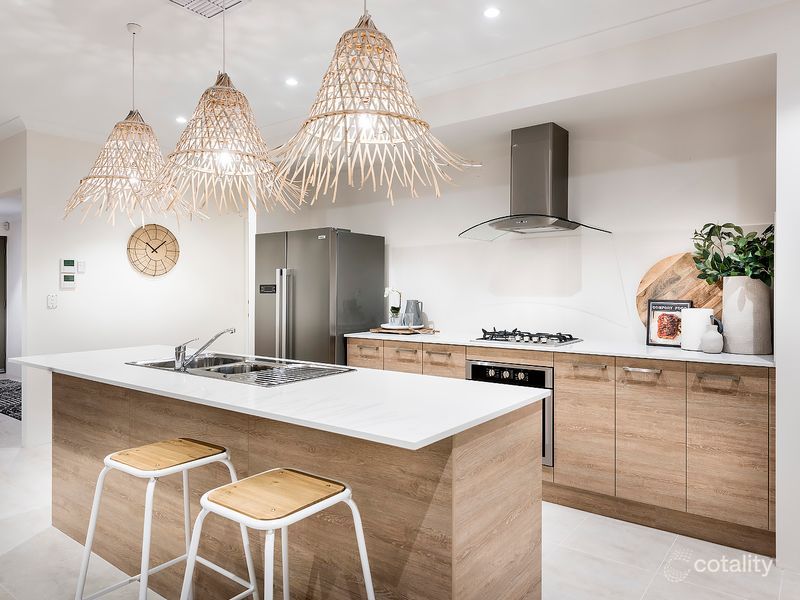 28 Strumpshaw Rd, Aveley, WA 6069