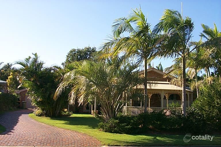 51 Southern Cross Dr, Newport, QLD 4020