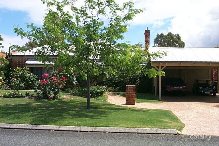 14 Halcyon Way, Churchlands, WA 6018