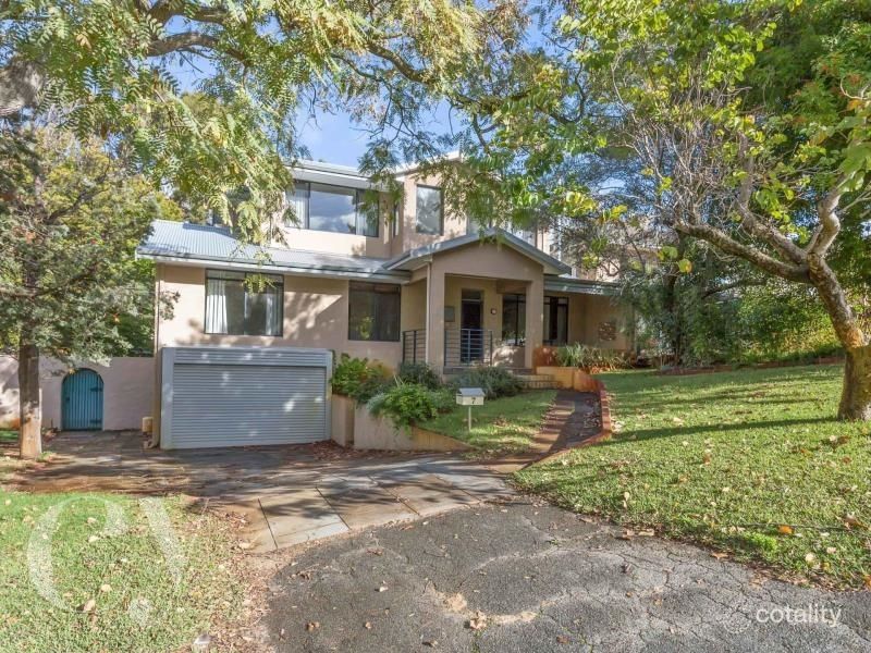 7 Barnsley Rd, Mount Claremont, WA 6010