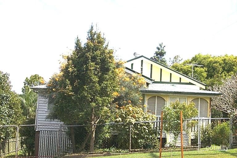 11 Wylma St, Greenslopes, QLD 4120