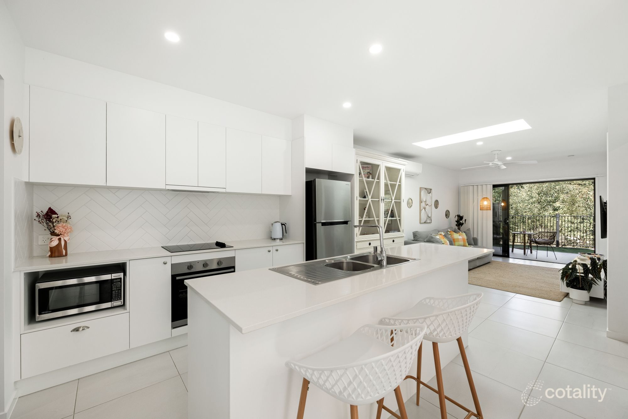 46 Palm Forest Cct, Forest Glen, QLD 4556