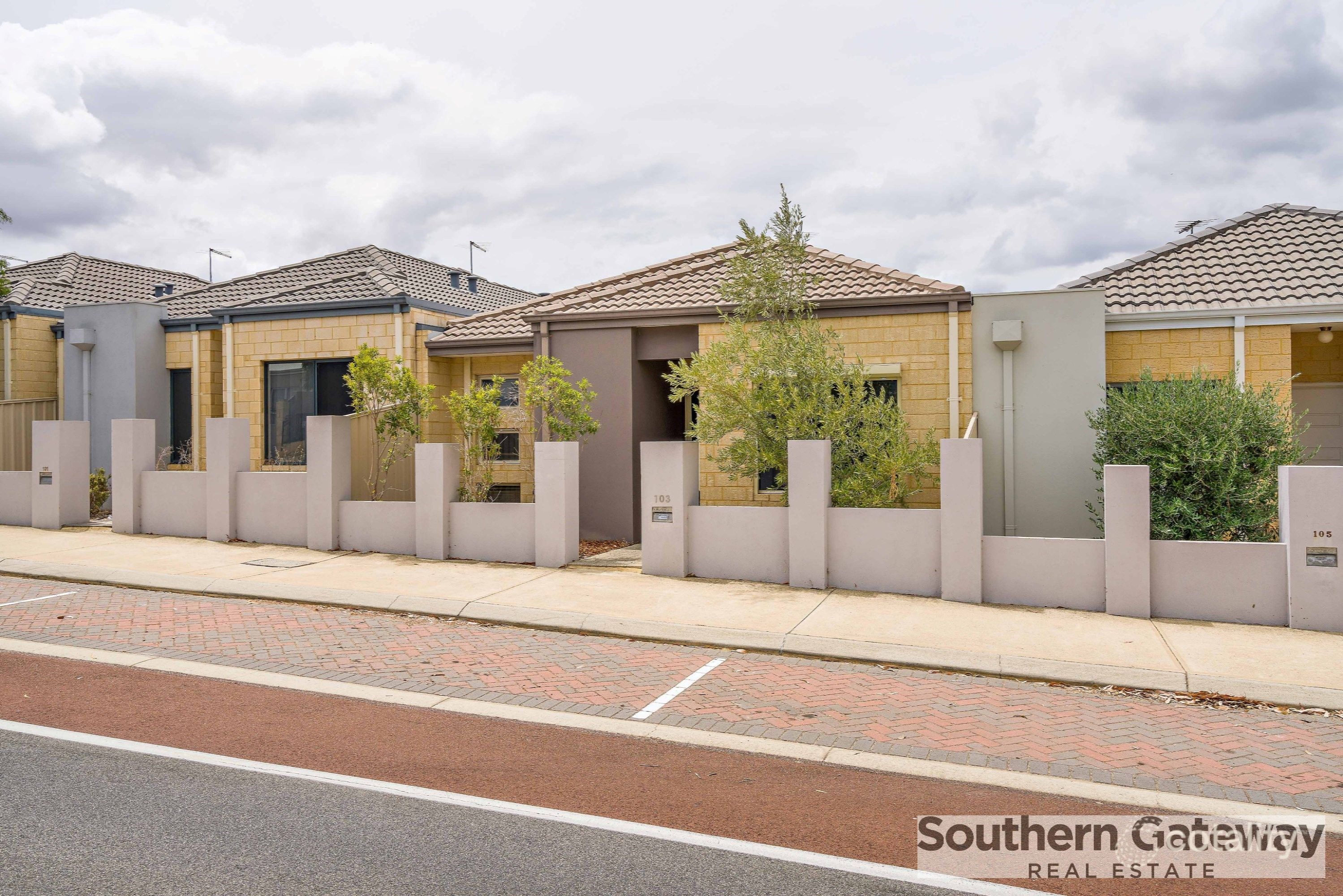 103 Lambeth Cir, Wellard, WA 6170