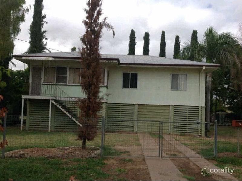 3 Luck Pl, Emerald, QLD 4720