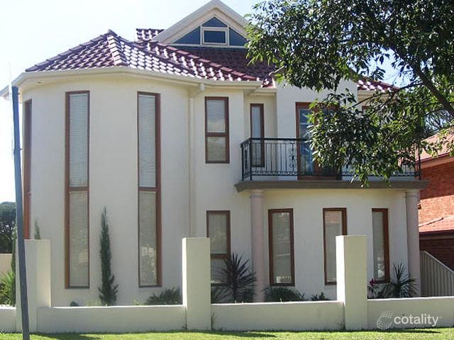32 Shannon St, Greenacre, NSW 2190