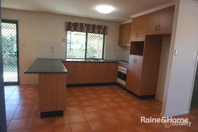 59 Slater Ave, Blacks Beach, QLD 4740