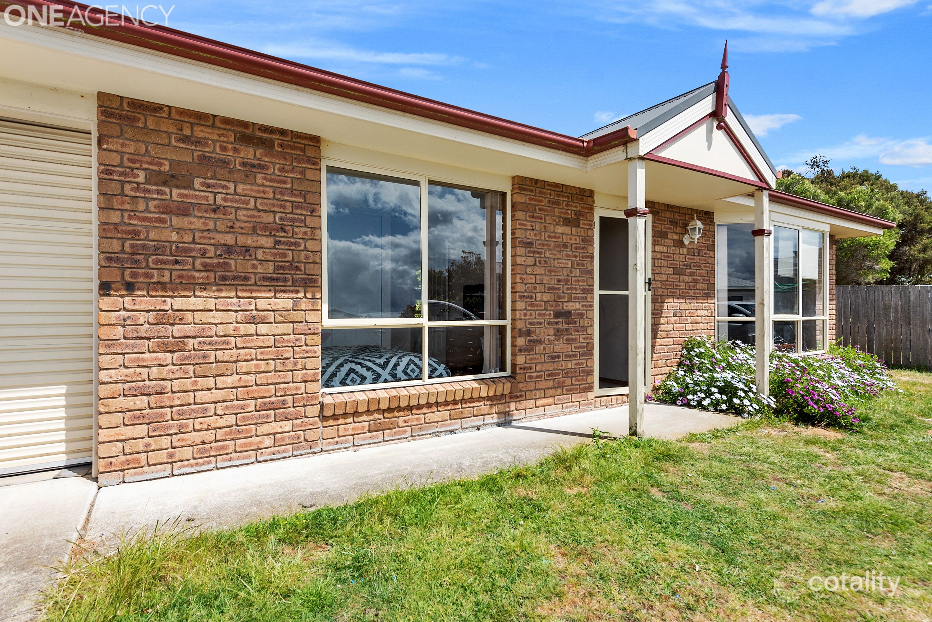2/8 Meadowsweet Cl, Hawley Beach, TAS 7307