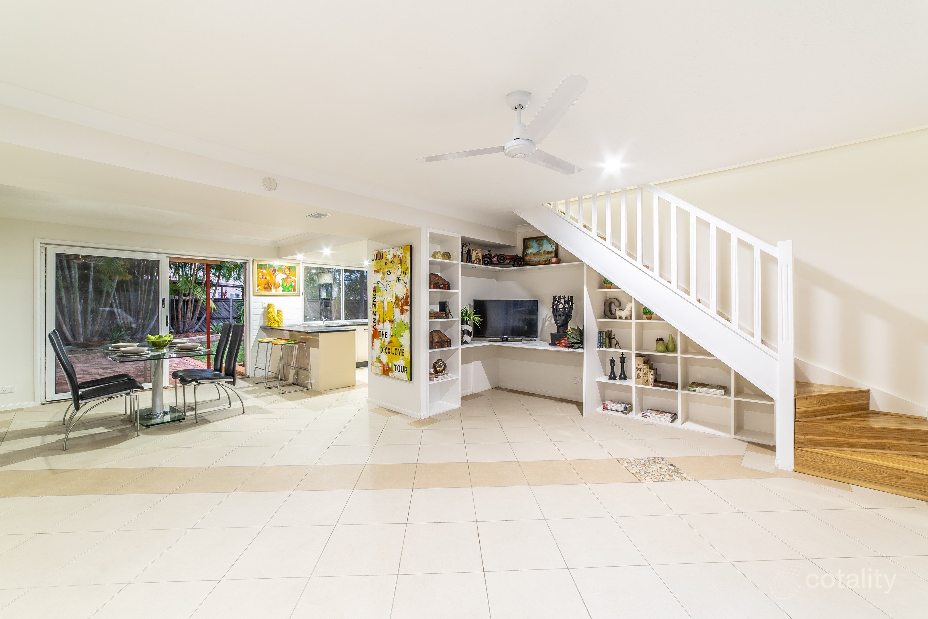 48/30 St Kevins Ave, Benowa, QLD 4217