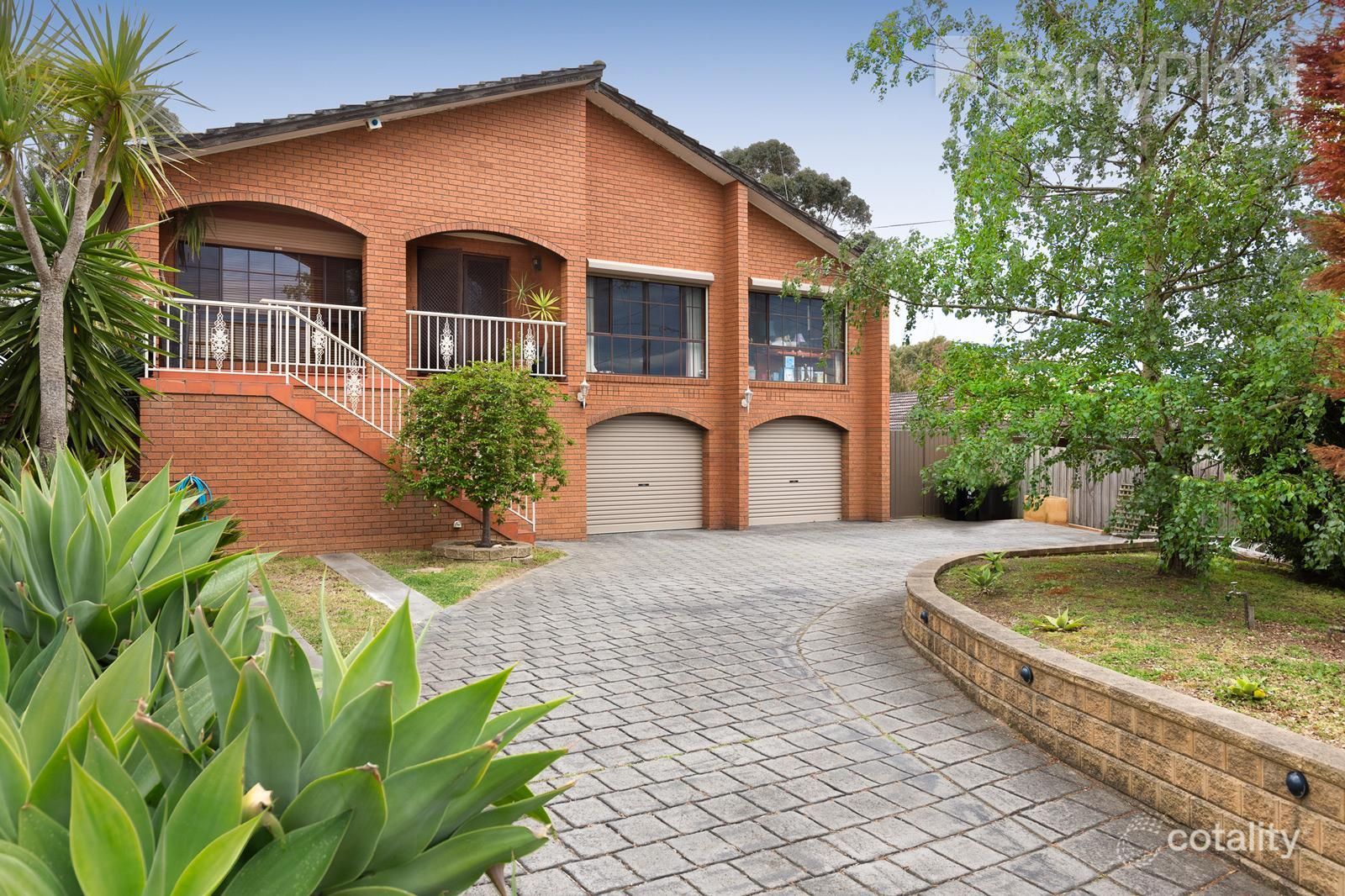 98 Outlook Dr, Dandenong North, VIC 3175