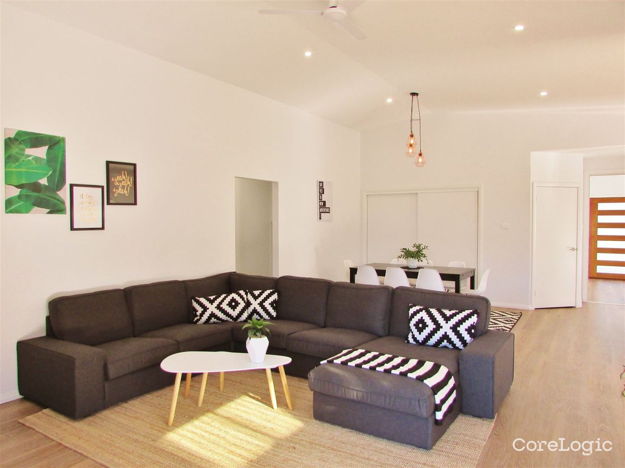 6 Boeing Ave, Lake Conjola, NSW 2539