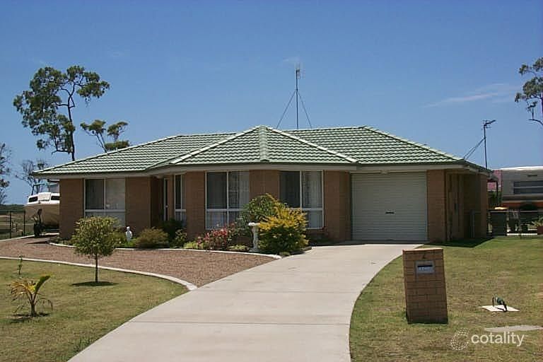 2 Magpie Ct, Eli Waters, QLD 4655