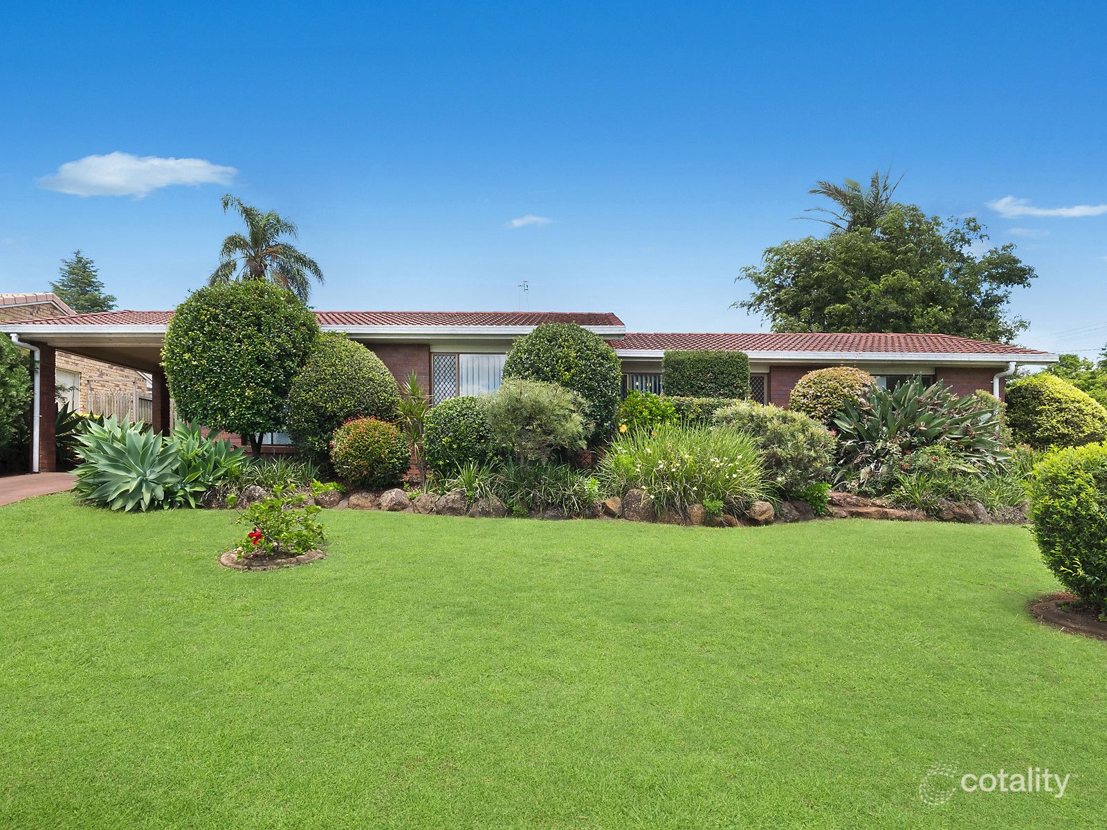 2 Riethmuller St, Kearneys Spring, QLD 4350