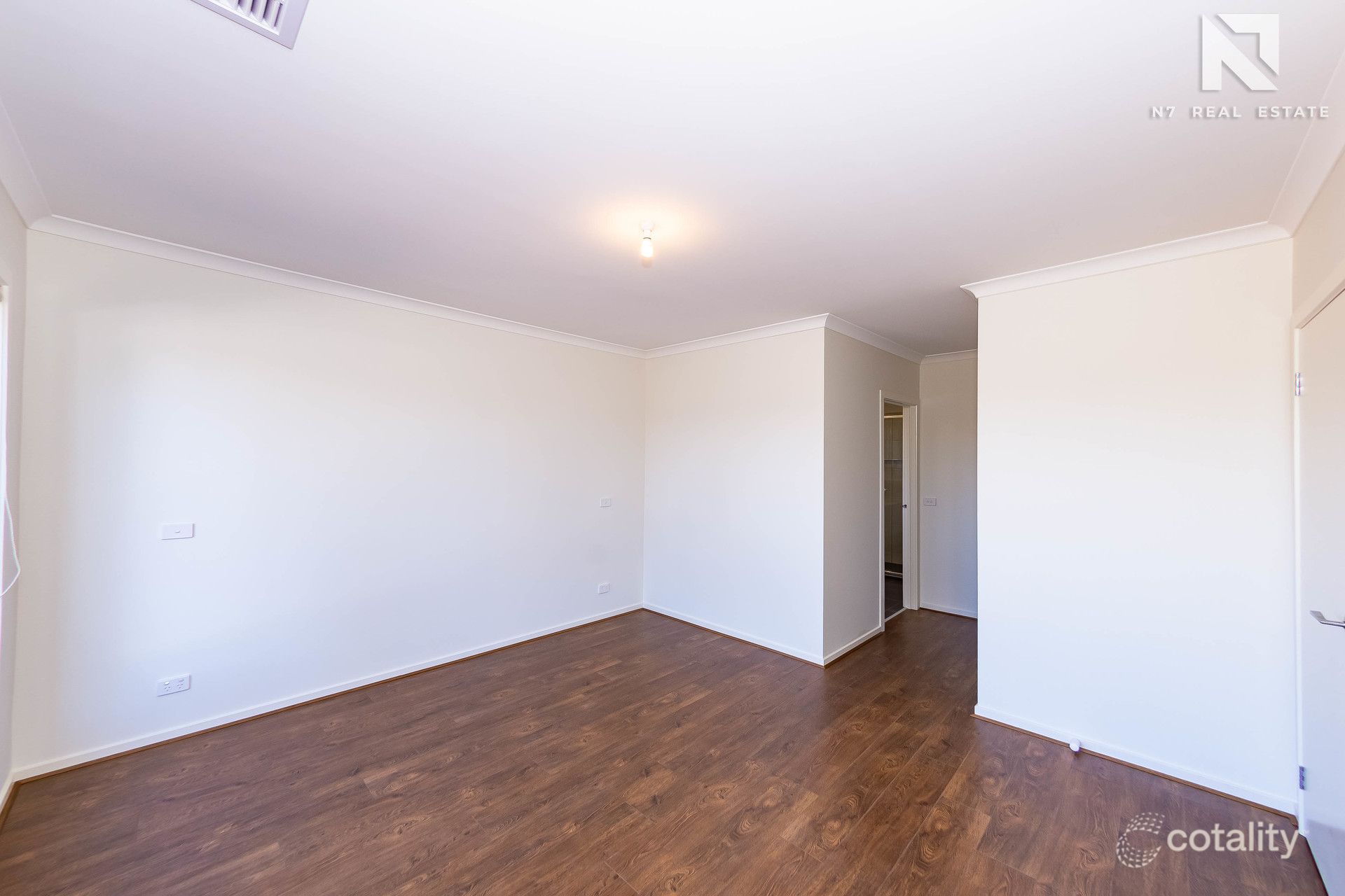 5 Adderley Ct, Burnside Heights, VIC 3023