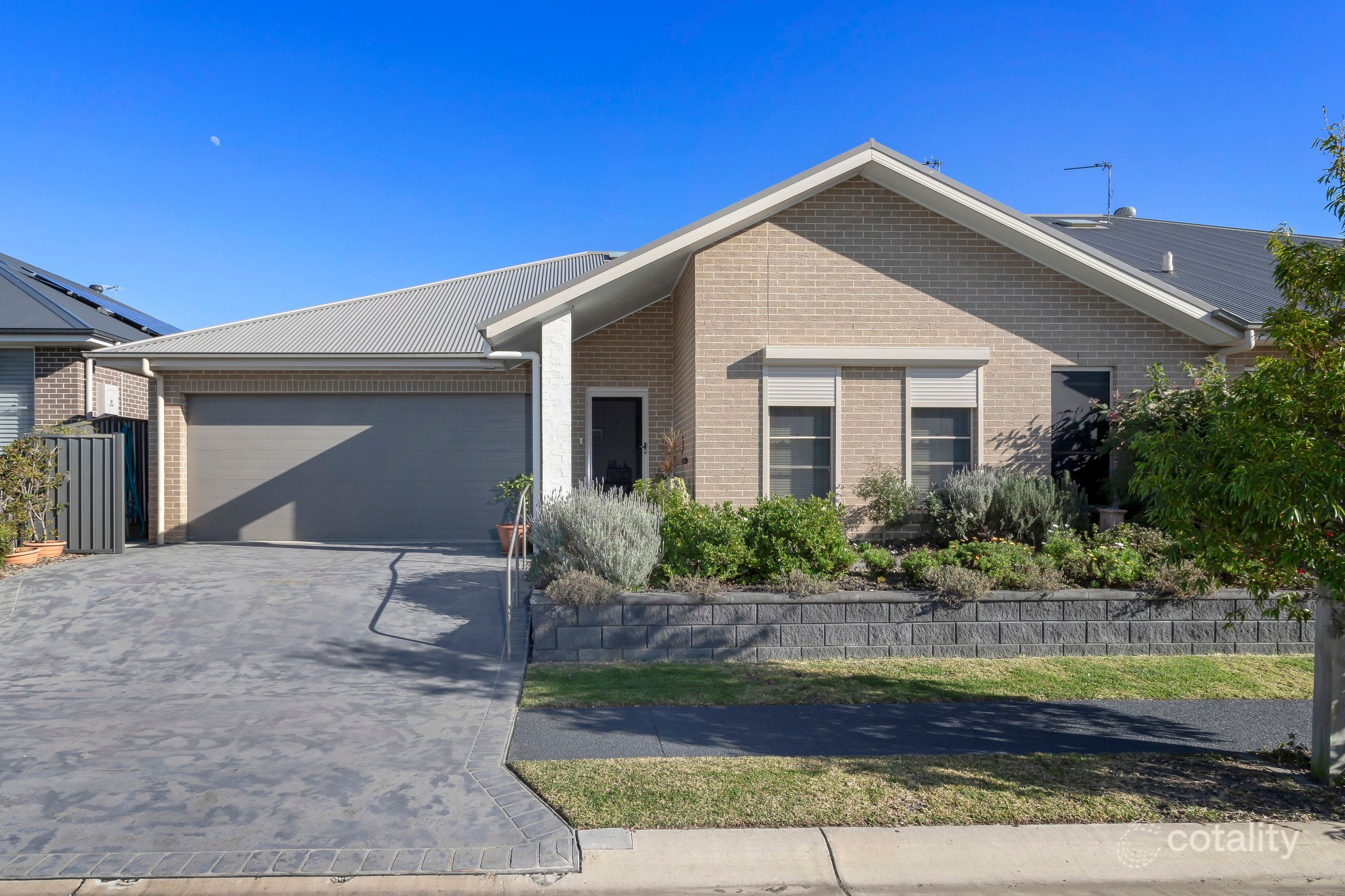 19 Eastpoint Ave, Haywards Bay, NSW 2530
