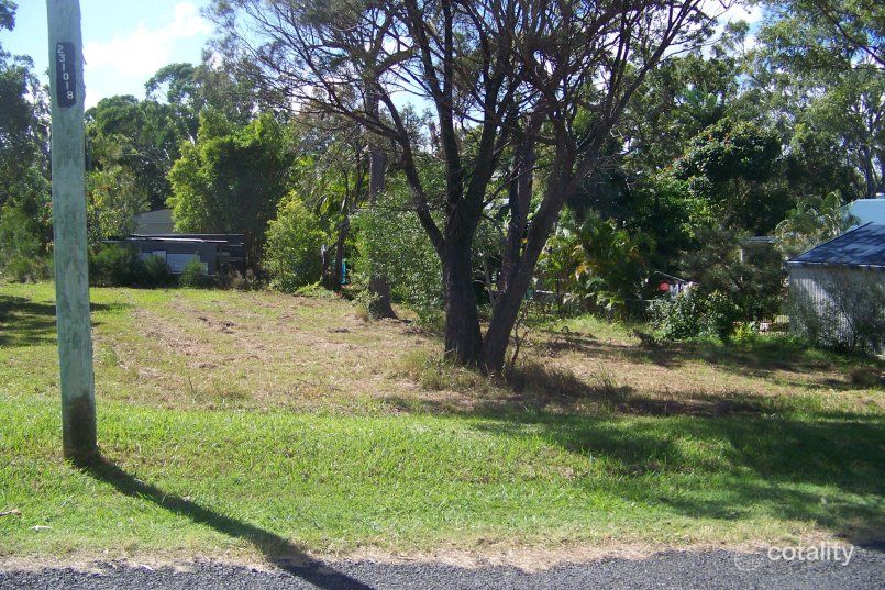 25 Kooberry St, Macleay Island, QLD 4184