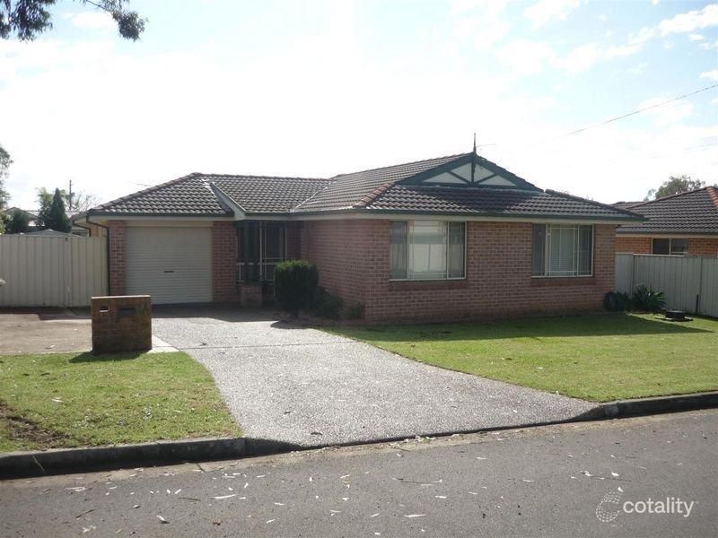 1 Galton St, Smithfield, NSW 2164