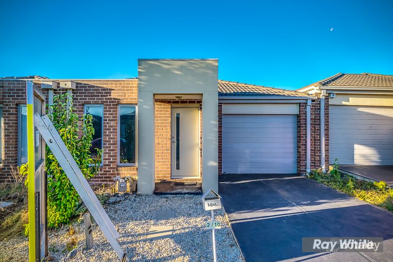 2/10 Flower Gum Cres, Tarneit, VIC 3029