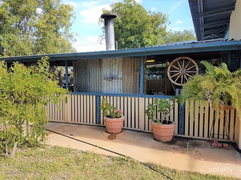24 Main St, Pentland, QLD 4816