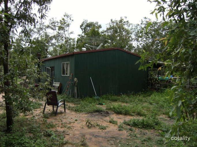 8 Archer Rd, Spring Creek, QLD 4343