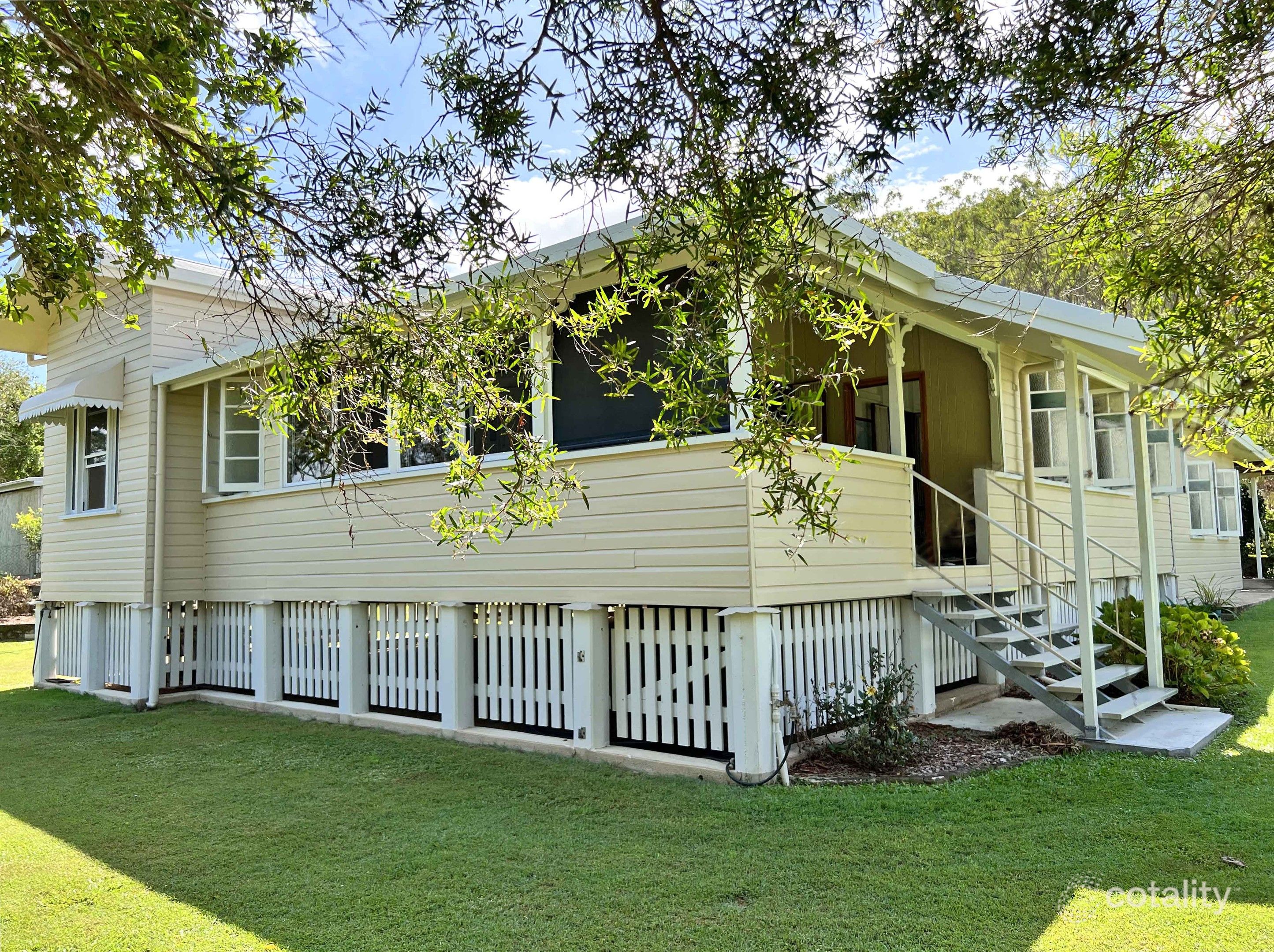 23 Mowbray Rd, Herberton, QLD 4887