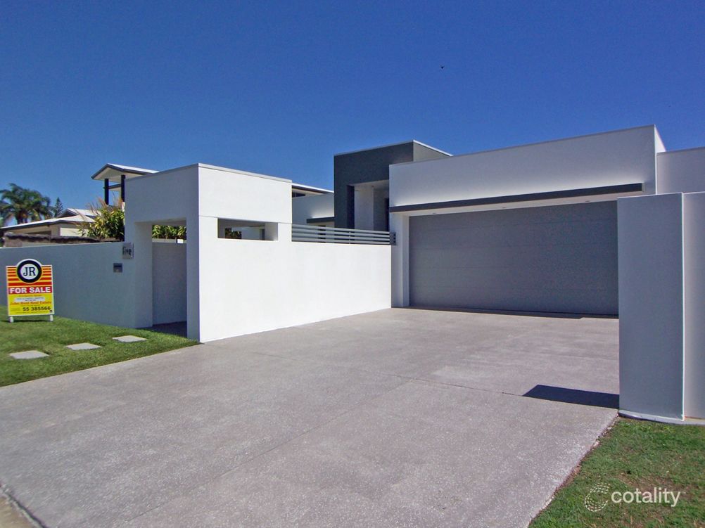 5 Kurrawa Ave, Mermaid Waters, QLD 4218