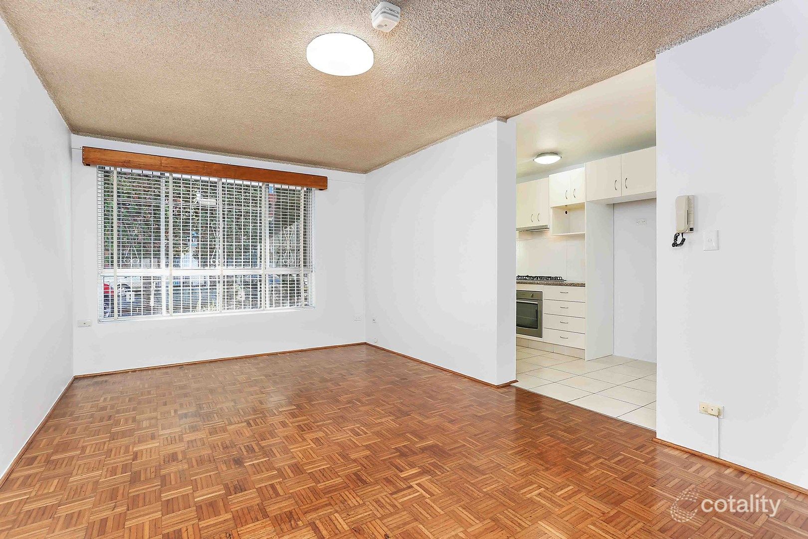 2/3 Barber Ave, Eastlakes, NSW 2018