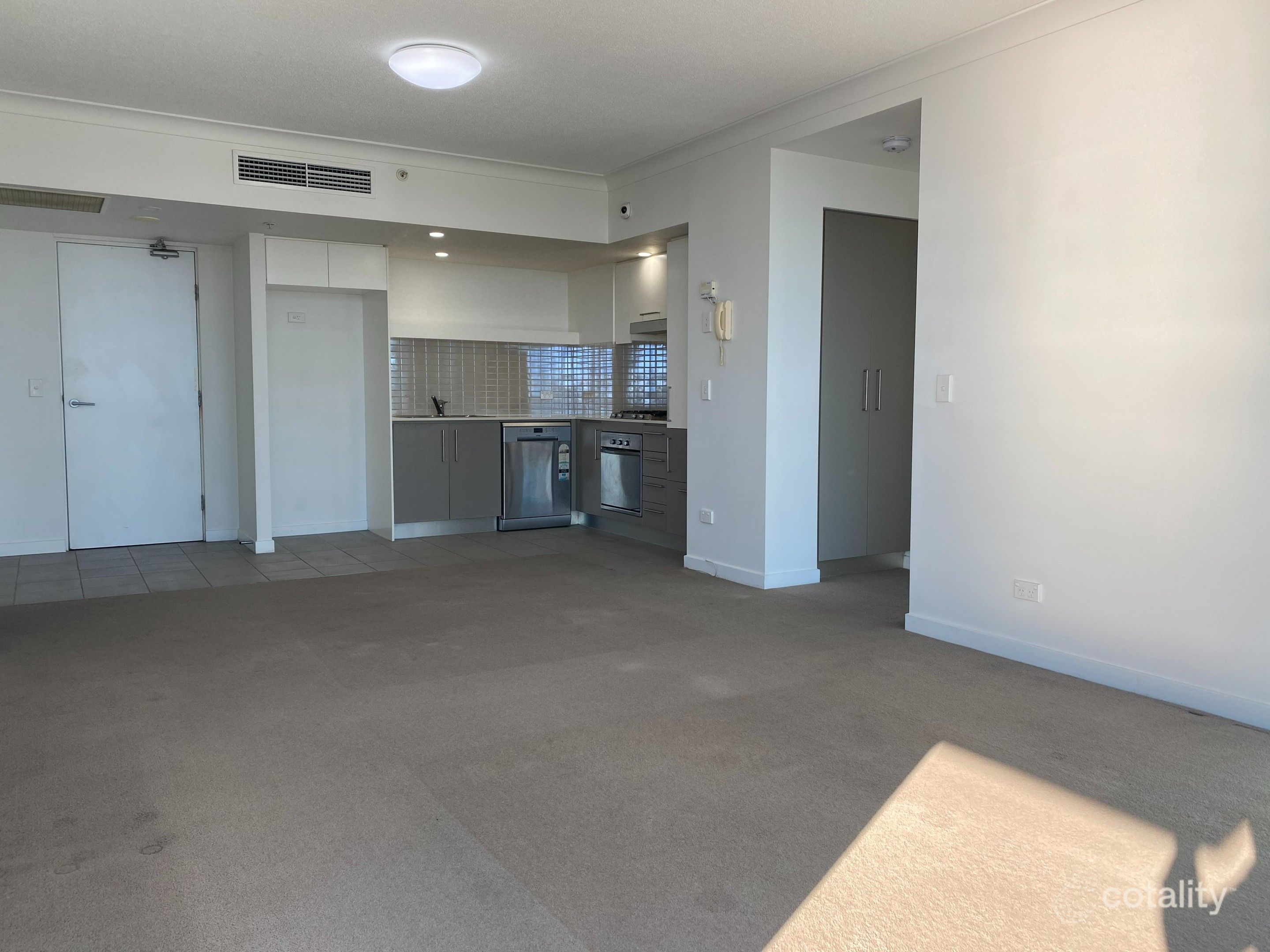 1103/56 Scarborough St, Southport, QLD 4215