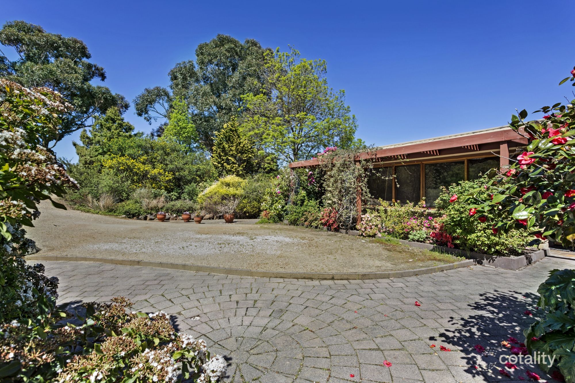 39 Heather Rd, Gisborne, VIC 3437