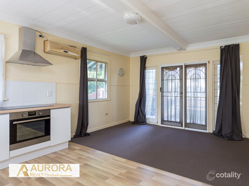 56 Stanley Rd, Camp Hill, QLD 4152