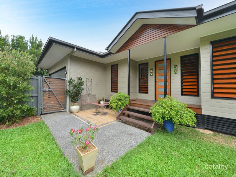 84 Xavier Herbert Dr, Redlynch, QLD 4870