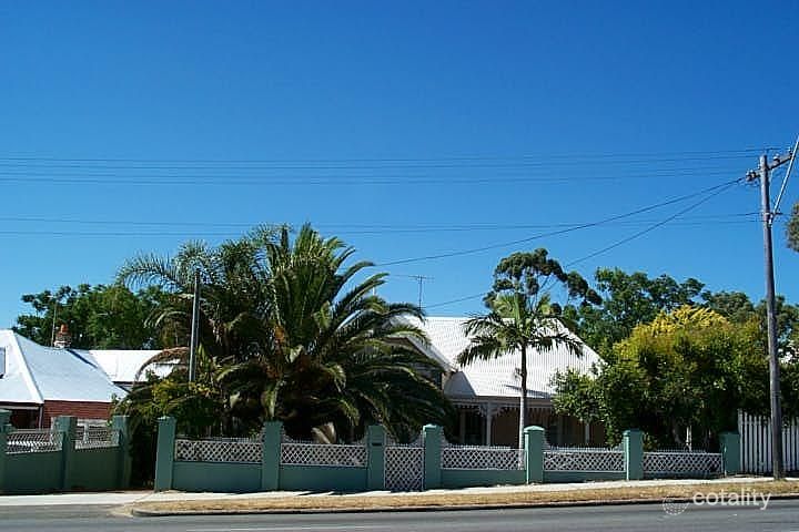 303b Canning Hwy, Palmyra, WA 6157