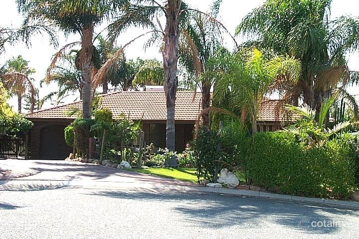 14 Woodview Ct, Edgewater, WA 6027