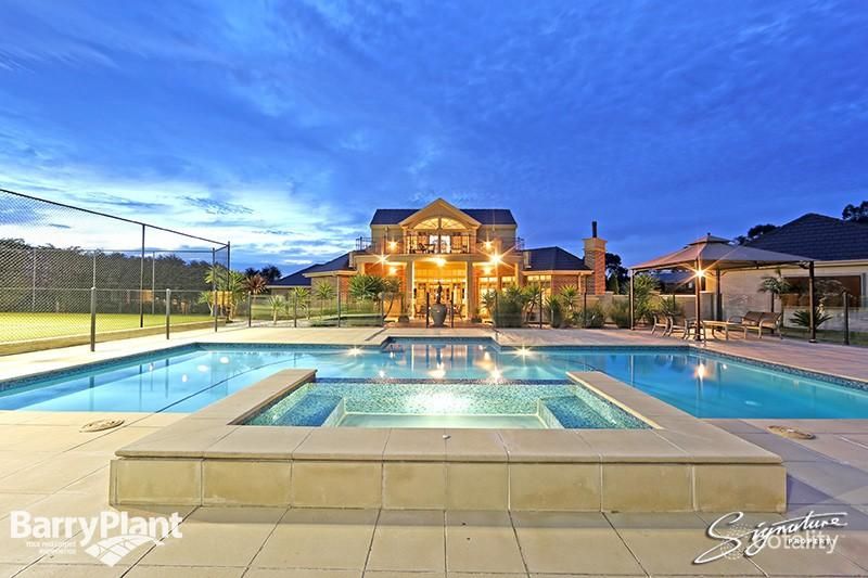 121 Grange Dr, Lysterfield, VIC 3156