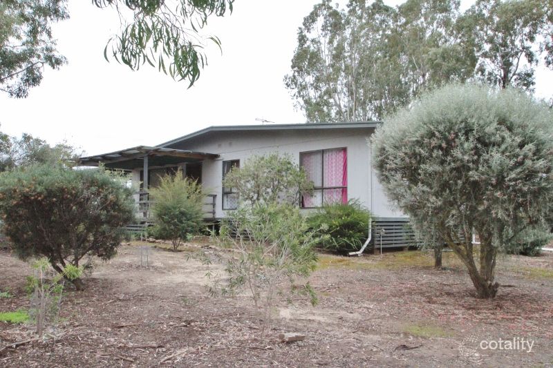 16 Stanley St, Auburn, SA 5451