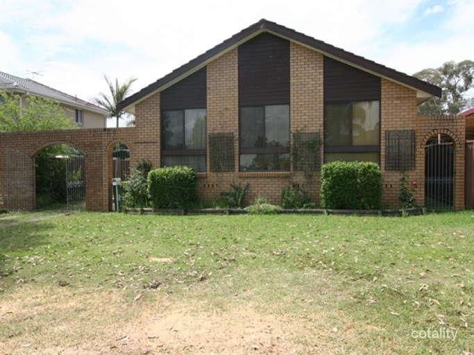 8 Grazier Cres, Werrington Downs, NSW 2747