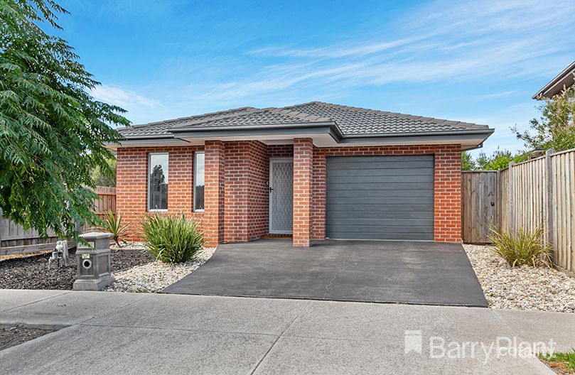 4 Birdhaven St, South Morang, VIC 3752