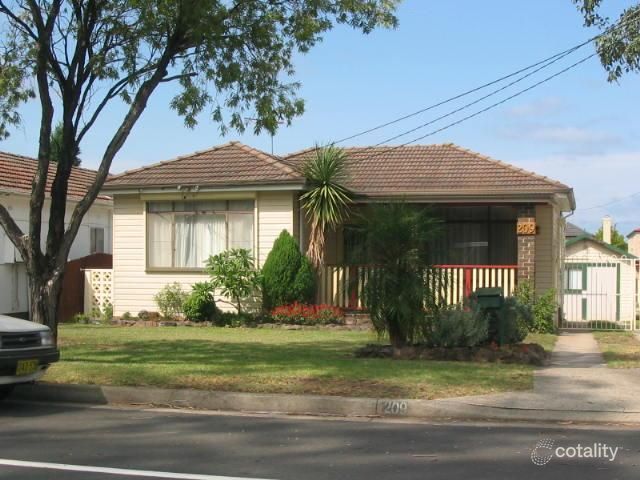 209 Bransgrove Rd, Panania, NSW 2213